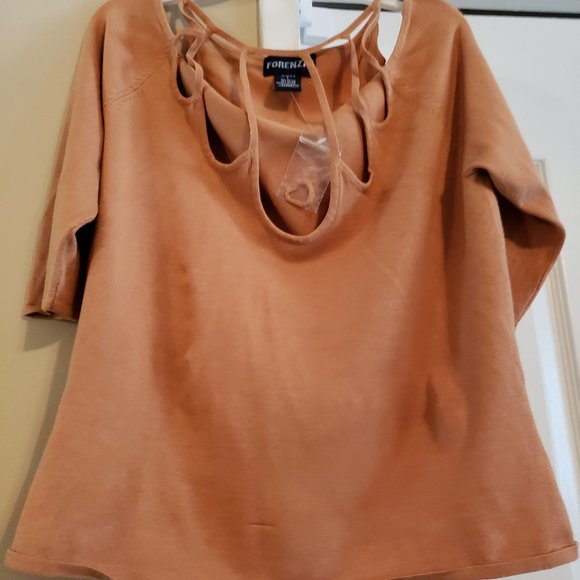 Forenza Cut-Out Top - Picture 9 of 15